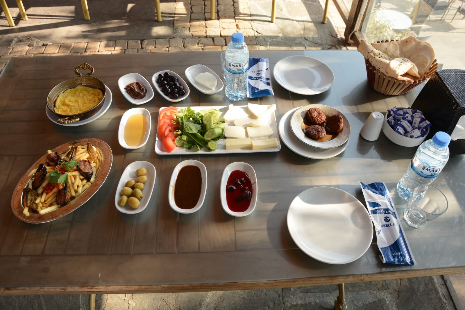 Serpme Kahvaltı